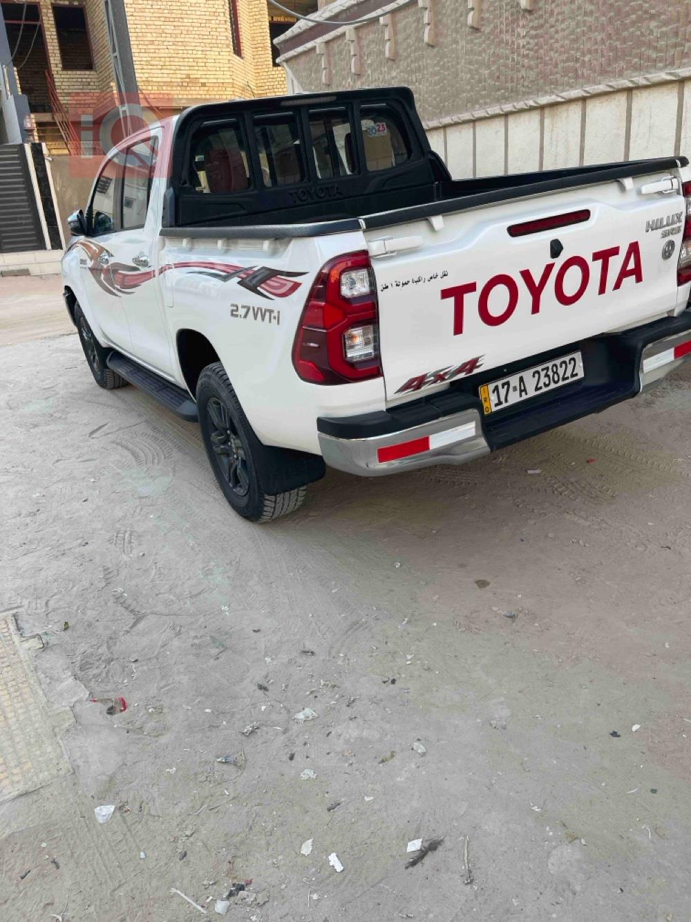 Toyota Hilux